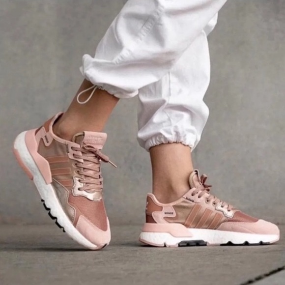 adidas nite jogger rose